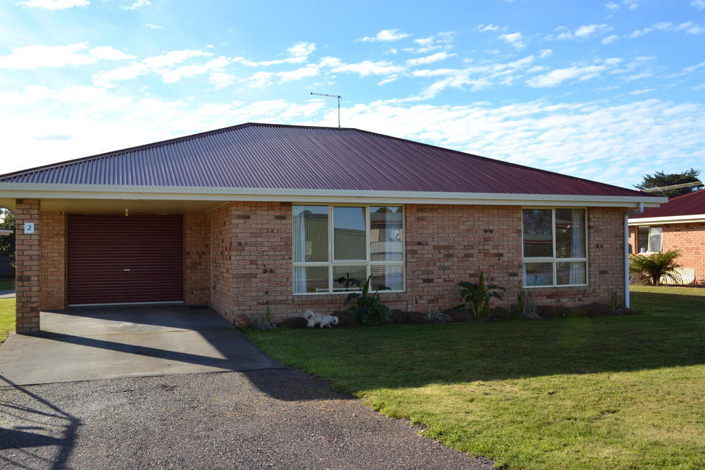 All Inn Strahan Holiday Units Exterior photo